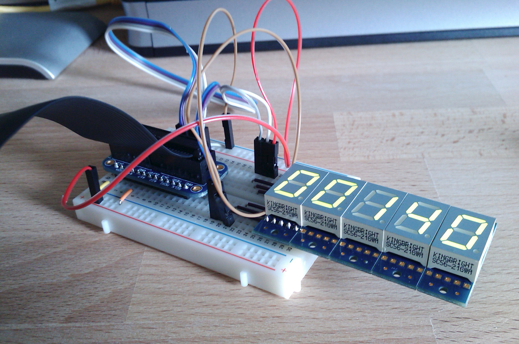 Five chained Mr.Wood boards plus Breadboard wiring